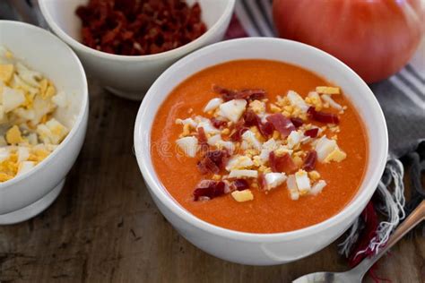  Salmorejo Cordobésa:  A Cold Soup Symphony That Celebrates Andalusian Tomatoes and Garlic with Every Creamy Bite!